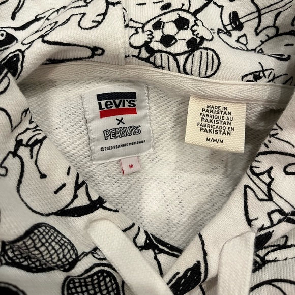 Levi's Peanuts Snoopy All Over Print Relaxed Fit Hoodie - Picture 14 of 15